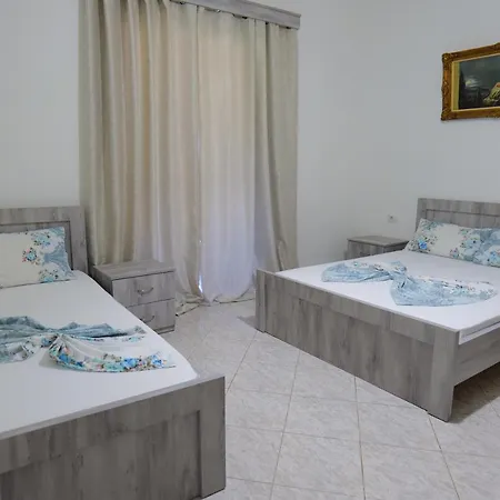 فندق مبيت وإفطار Vila Panorama Piqeras