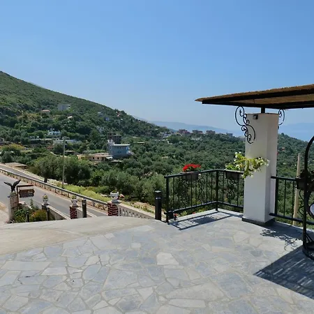 Vila Panorama Bed & Breakfast Piqeras