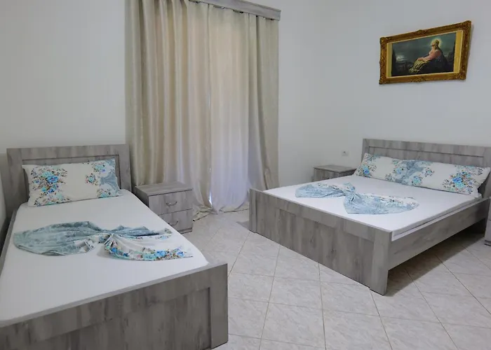 Bed & Breakfast Vila Panorama Piqeras