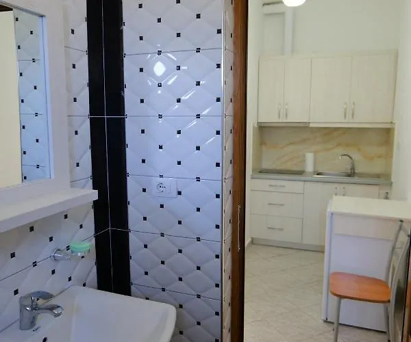 Bed & Breakfast Vila Panorama Piqeras